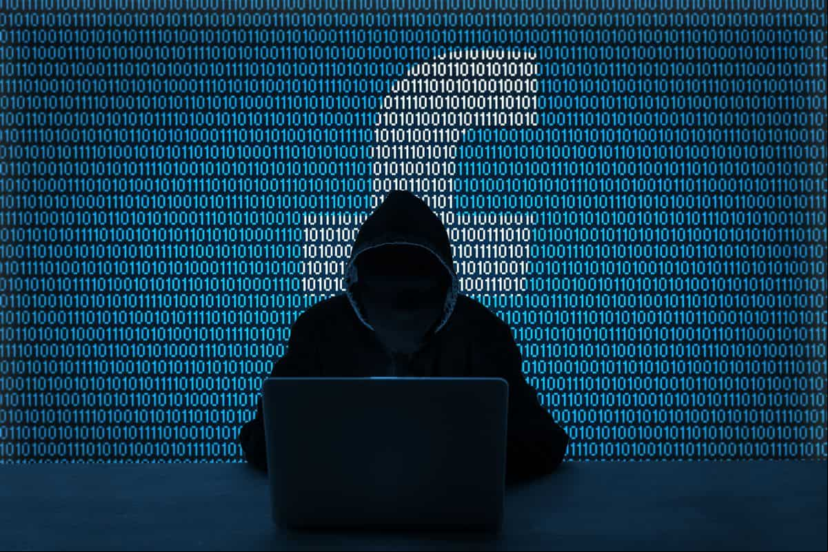Hackers venden mensajes privados de 81 mil cuentas de Facebook