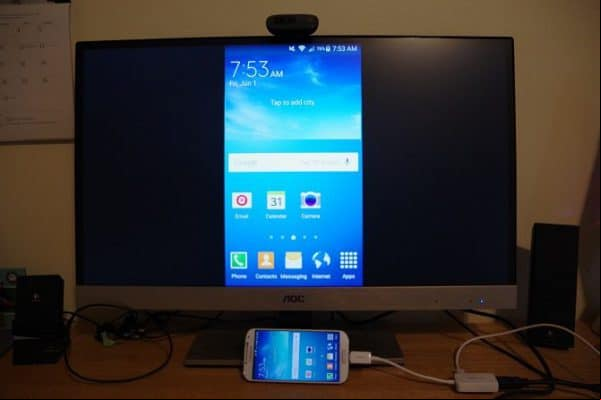 Cómo conectar cualquier teléfono o tableta a tu televisor mediante USB