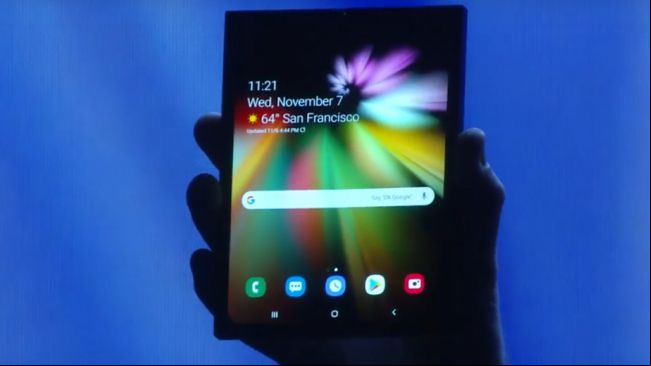 Este es el móvil plegable de Samsung con su pantalla Infinity Flex