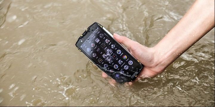 Blackview BV6800 Pro: El móvil que se carga debajo del agua