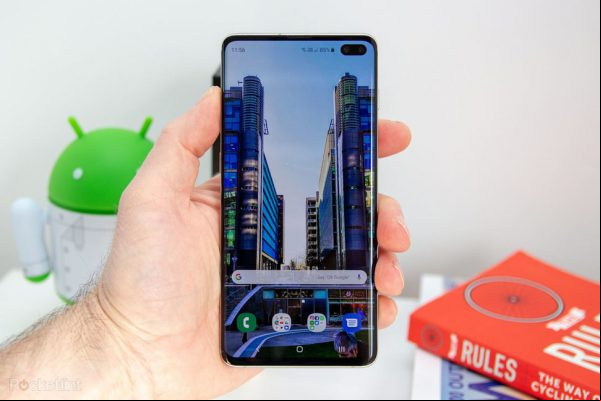 Galaxy S10+: El mejor móvil Android impermeable que puedes comprar