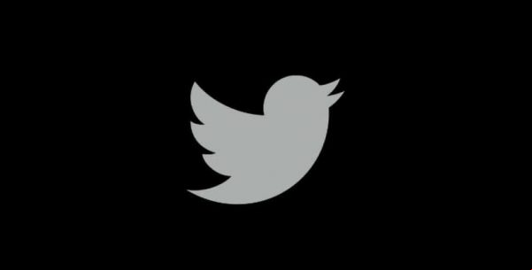 Cómo habilitar el dark mode en 10 apps móviles populares