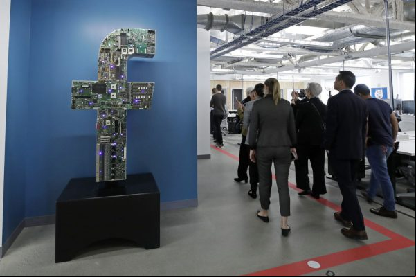 Seguridad de Facebook podría provocar pérdidas a Mark Zuckerberg
