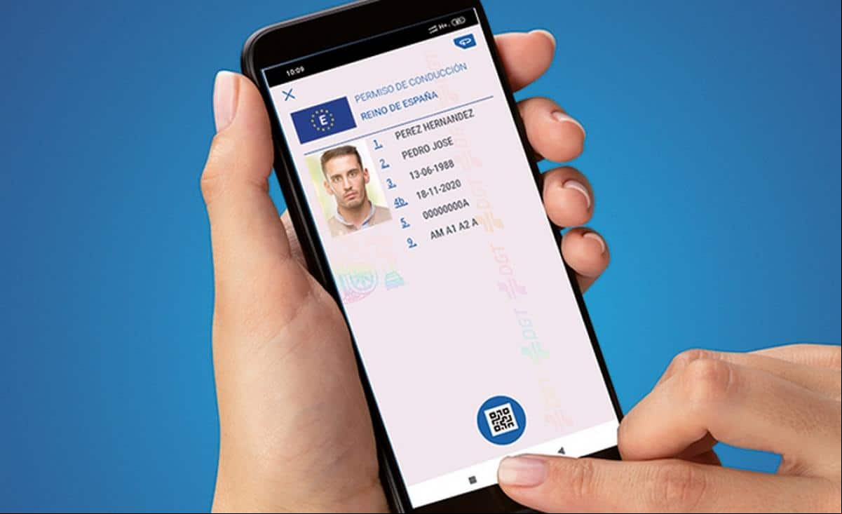 Llevar el permiso de conducir en el móvil será posible en España
