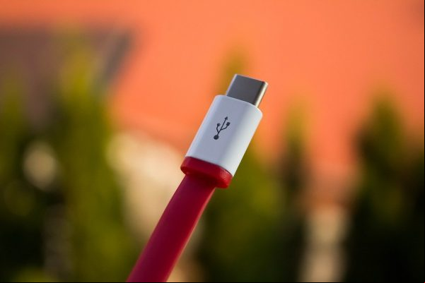 Parlamento Europeo a favor de un cargador único para teléfonos