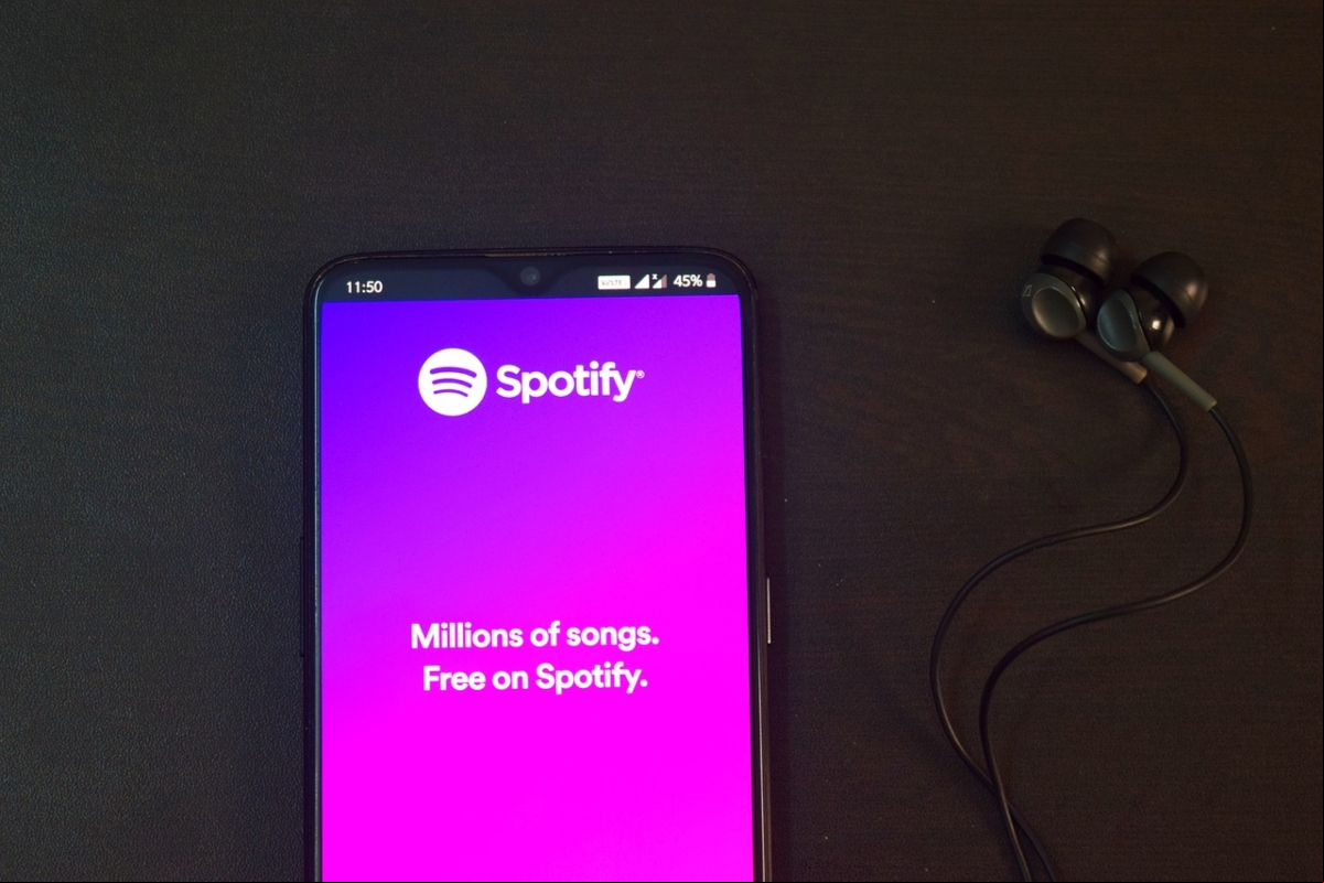 Una falla de Spotify provocó malestar entre muchos s. El problema, que duró aproximadamente una hora, ya fue solucionado. Sin embargo, la compañía de servicio de transmisión no especificó el tipo de falla.